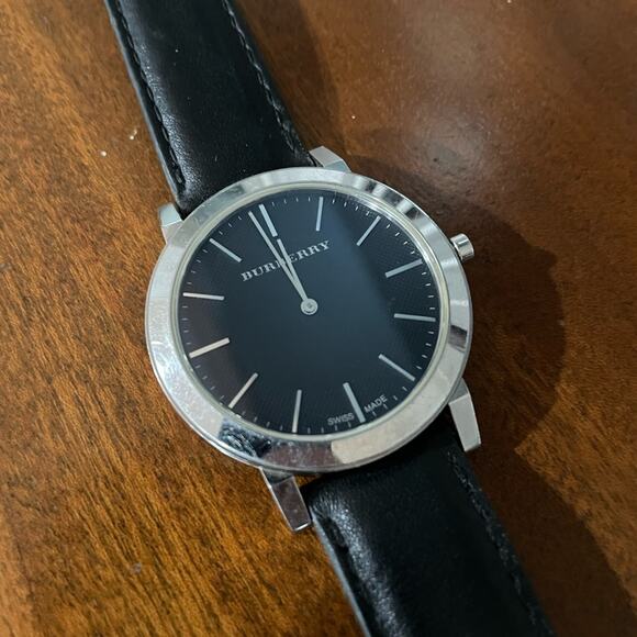 Burberry Men’s Watch Leather Band - Picture 2 of 6